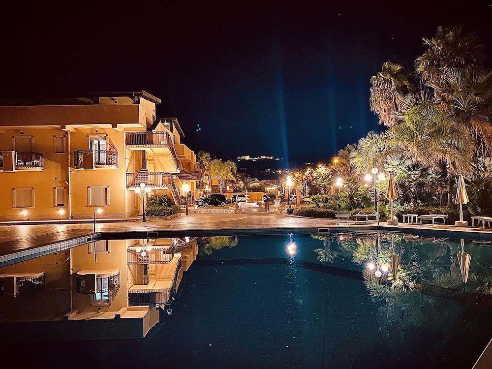 Hotel Romana