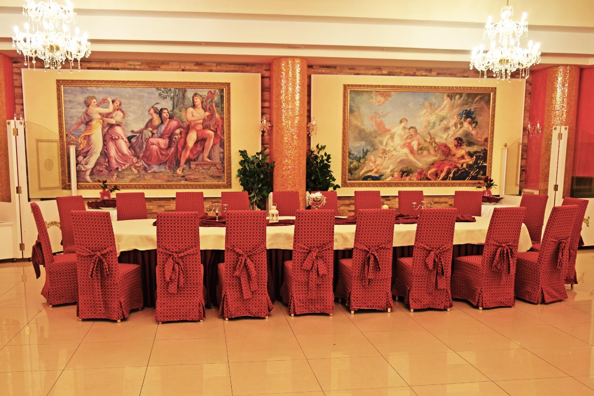 Hotel Romana 4*