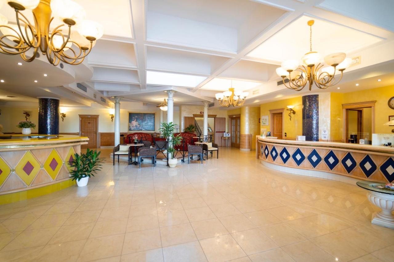 Hotel Romana