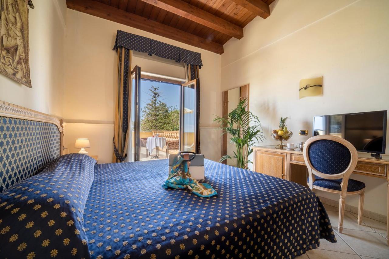 Romana 4* Porto Empedocle