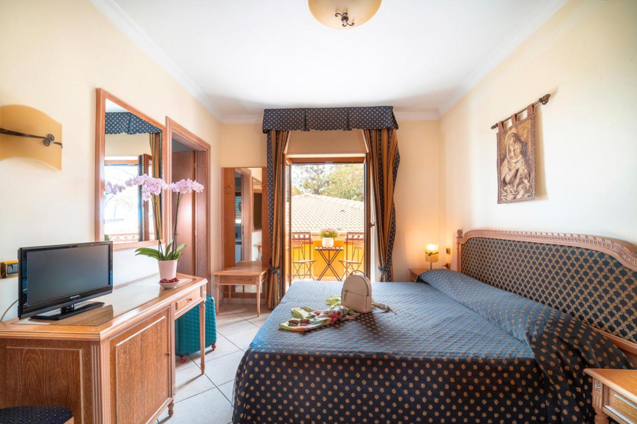 Romana 4* Porto Empedocle